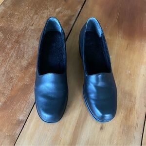 “Toe Warmers” Black Slip-On Loafers Block Heel Fleece Lined Waterproof Sole